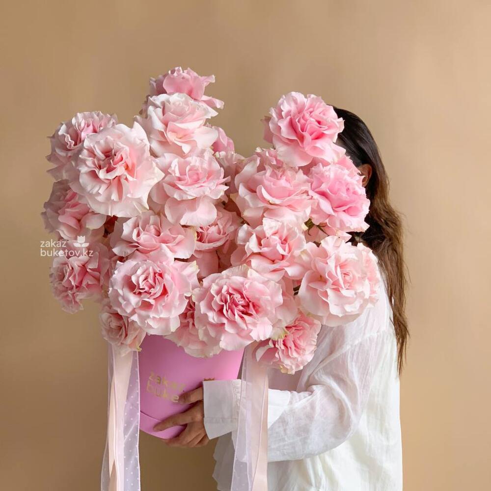 Букет из 41 розы в коробке